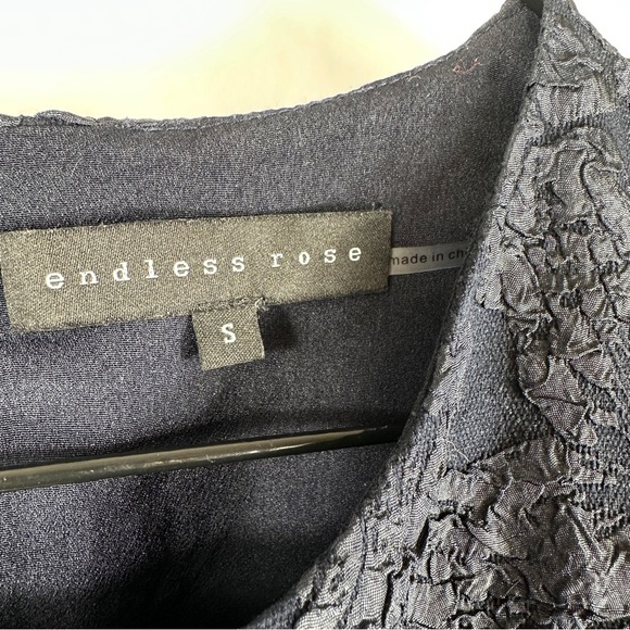 Endless Rose Floral Jacquard Puff Sleeve Top | Size Small - Picture 10 of 10